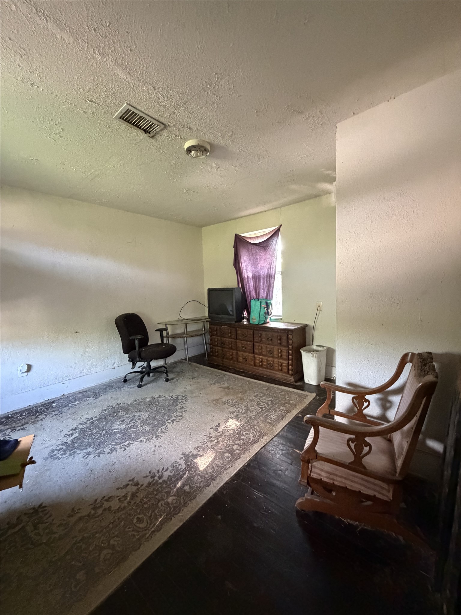 3605 Rebecca Street Houston, TX 77021 - Photo 4 of 9