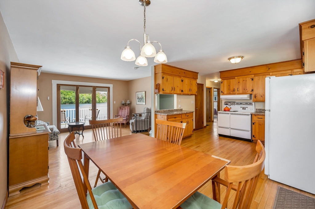 93 Whitehall Road Amesbury, MA 01913 - Photo 17 of 39 Gallery Image 17