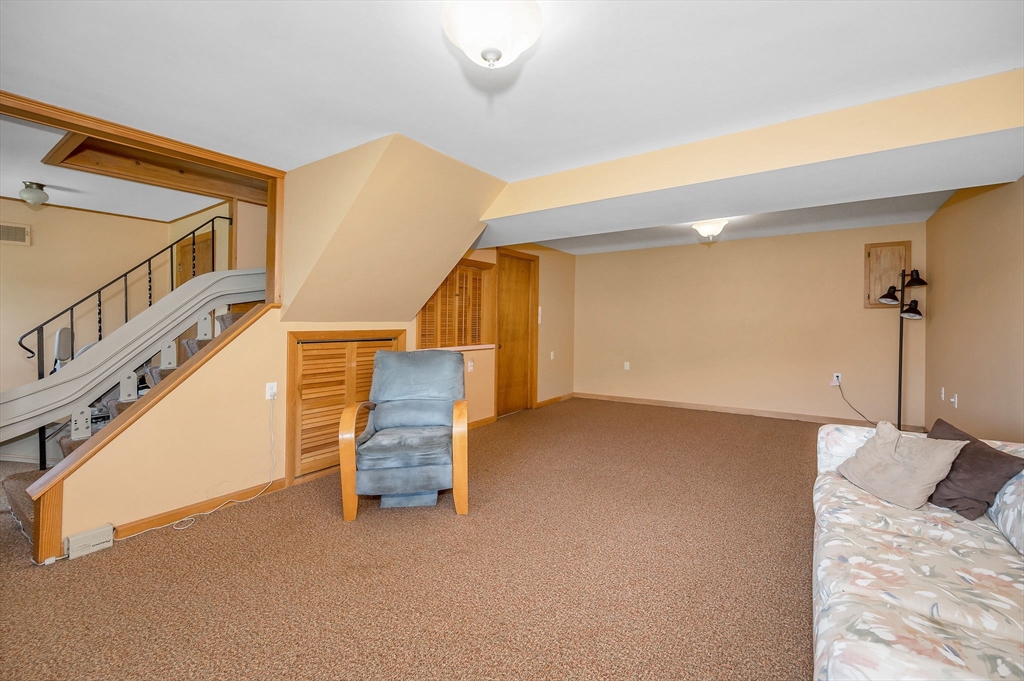 93 Whitehall Road Amesbury, MA 01913 - Photo 26 of 39 Gallery Image 26