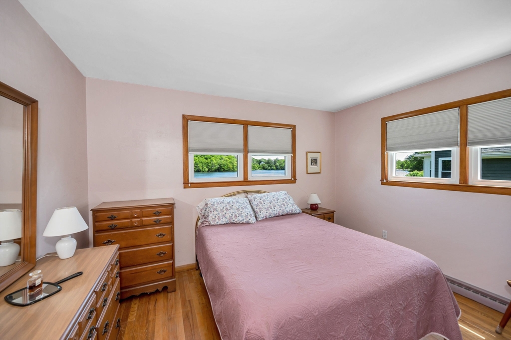 93 Whitehall Road Amesbury, MA 01913 - Photo 3 of 39 Gallery Image 3