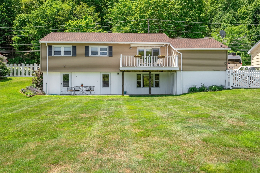 93 Whitehall Road Amesbury, MA 01913 - Photo 33 of 39 Gallery Image 33