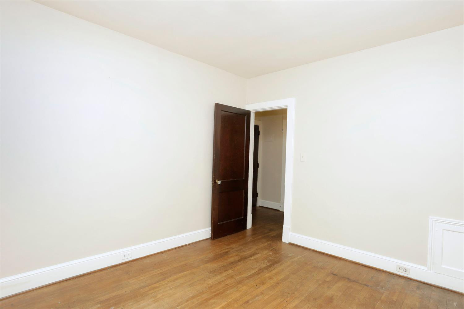 216 Sycamore Road Lexington, KY 40502 - Photo 14 of 23 Listing Photo