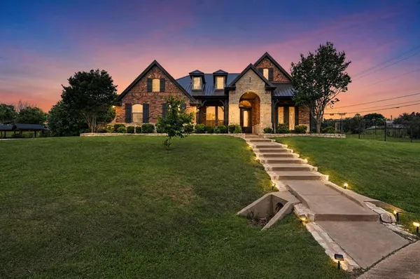 $1,475,000 | 102 West Carruth Lane, Double Oak, TX 75077