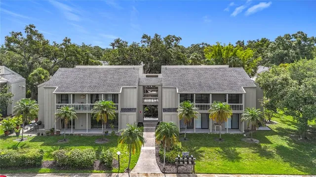 $224,900 | 2220 Bahia Vista Street, Unit G4, Sarasota, FL 34239