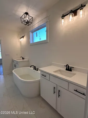 $402,900 | 3622 Hatton Drive, Nesbit, MS 38651