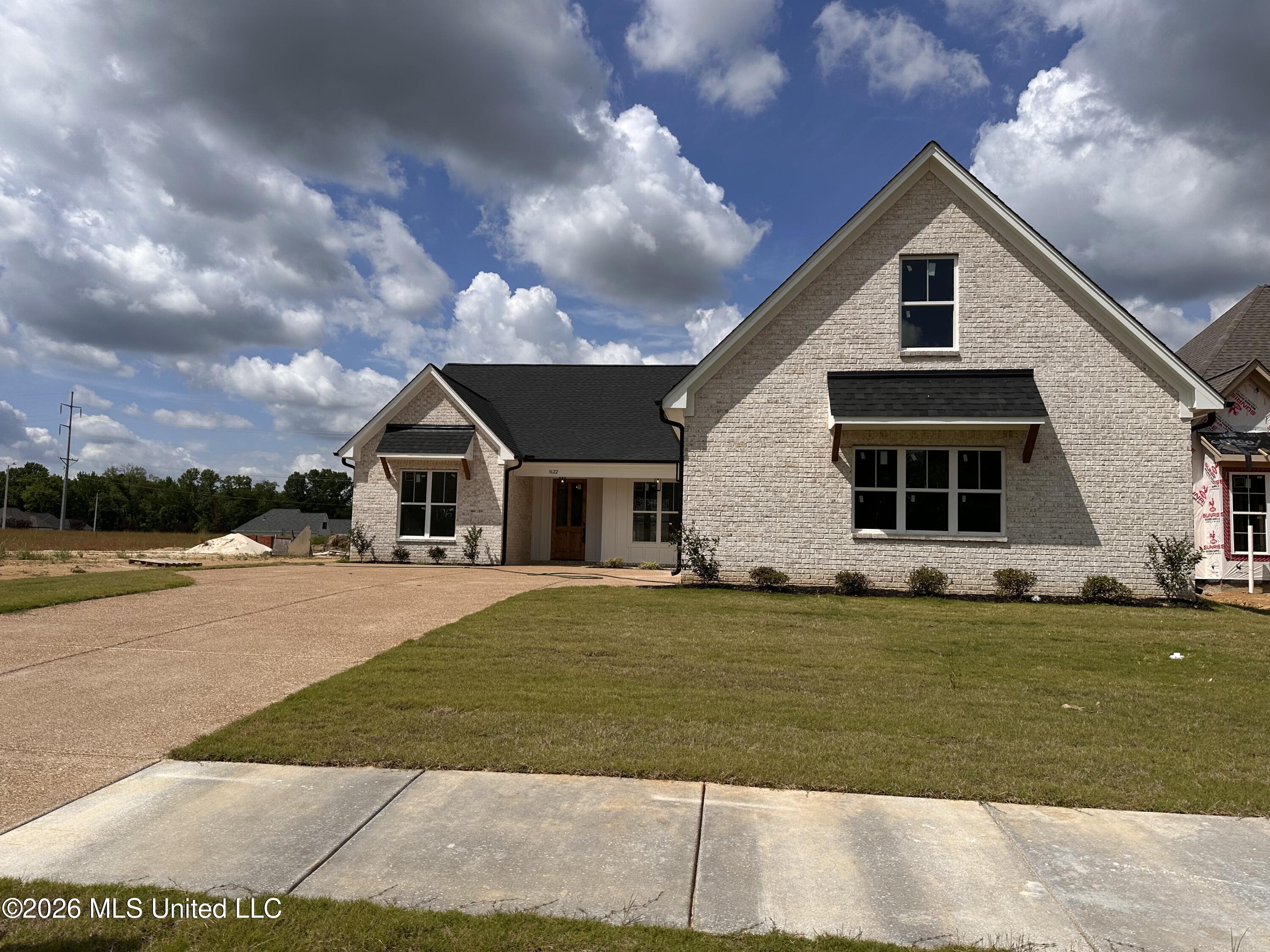 3622 Hatton Drive Nesbit, MS 38651 - Photo 2 of 25 IMG_2029