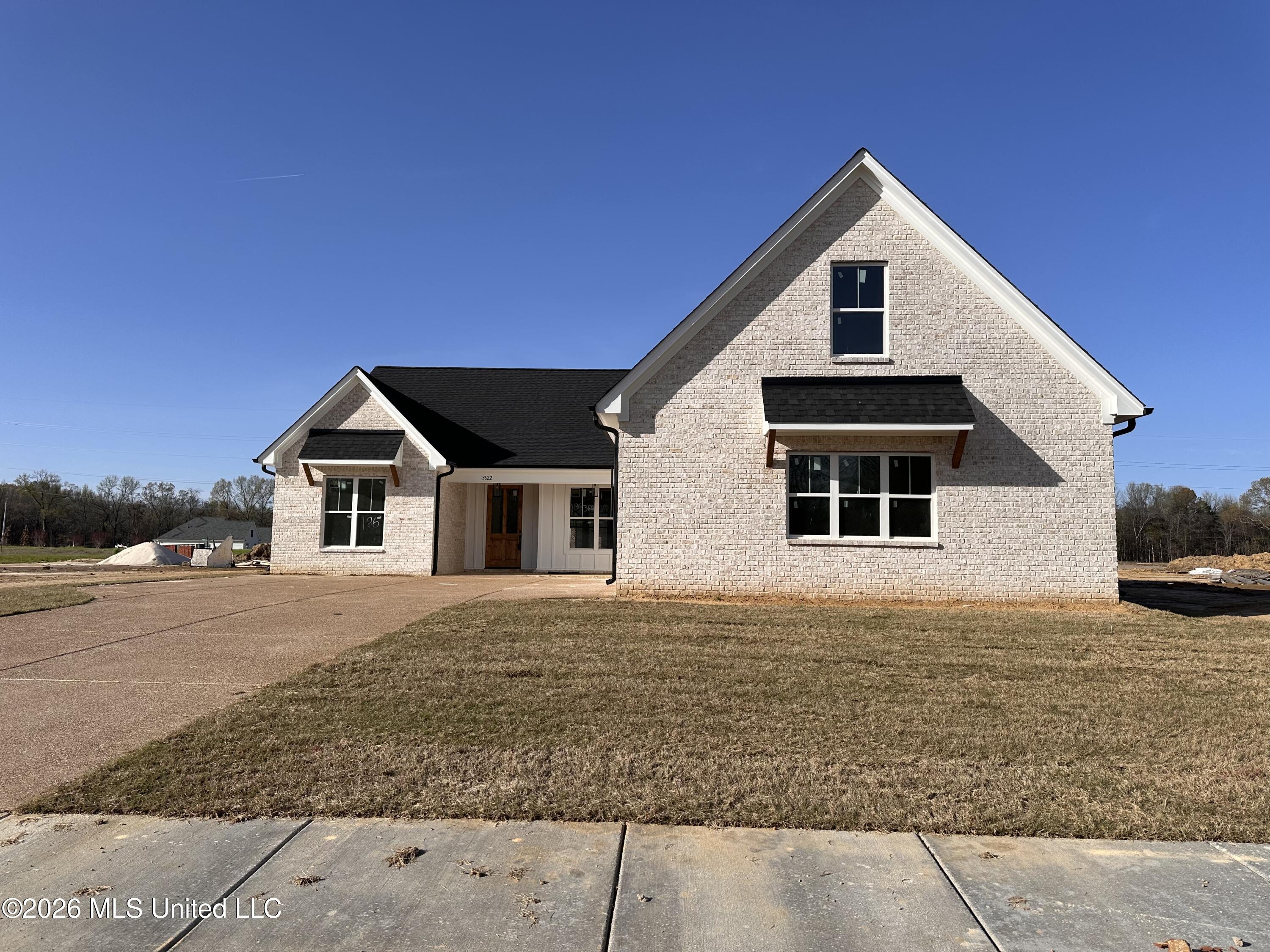 3622 Hatton Drive Nesbit, MS 38651 - Photo 2 of 25 IMG_1609