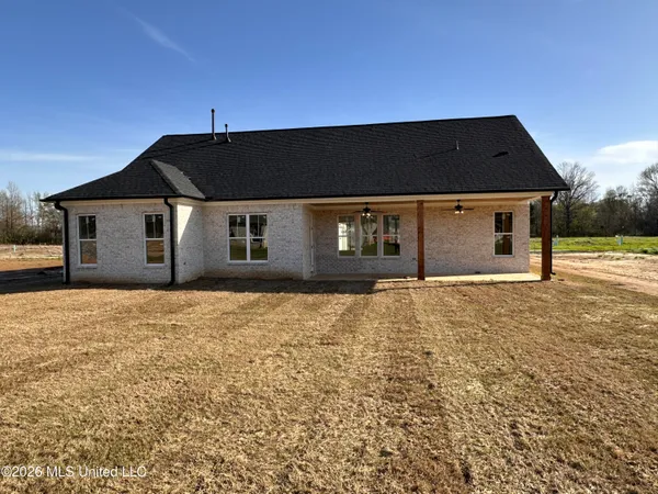 $402,900 | 3622 Hatton Drive, Nesbit, MS 38651