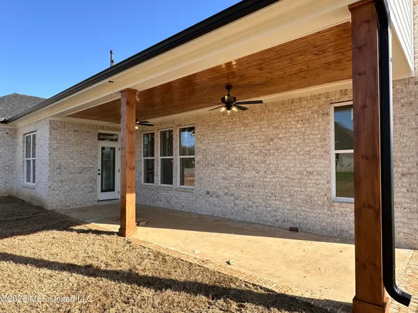 $402,900 | 3622 Hatton Drive, Nesbit, MS 38651