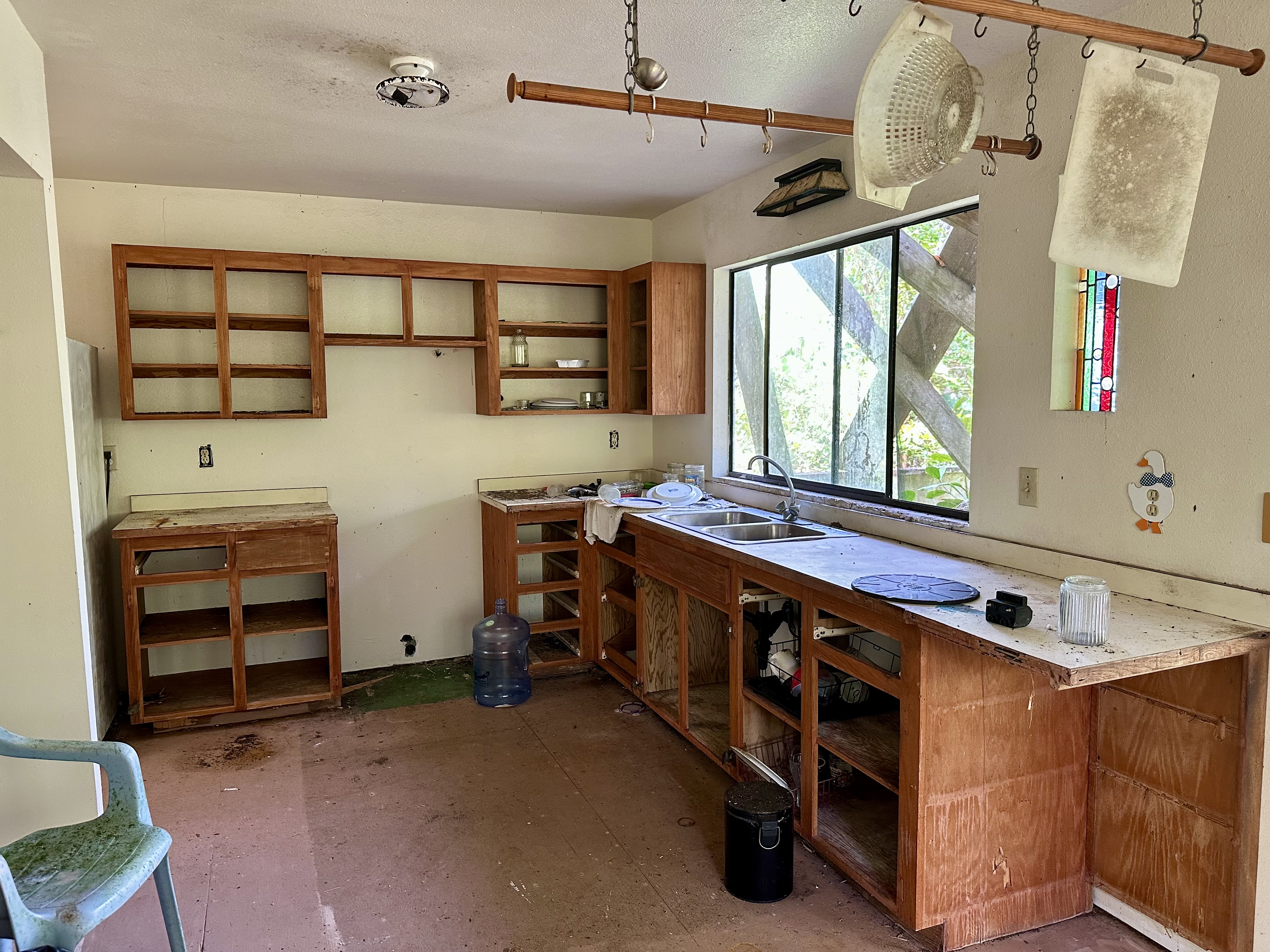 15-1105 Ama U Road Keaau, HI 96749 - Photo 6 of 29 a view of a storage & utility room