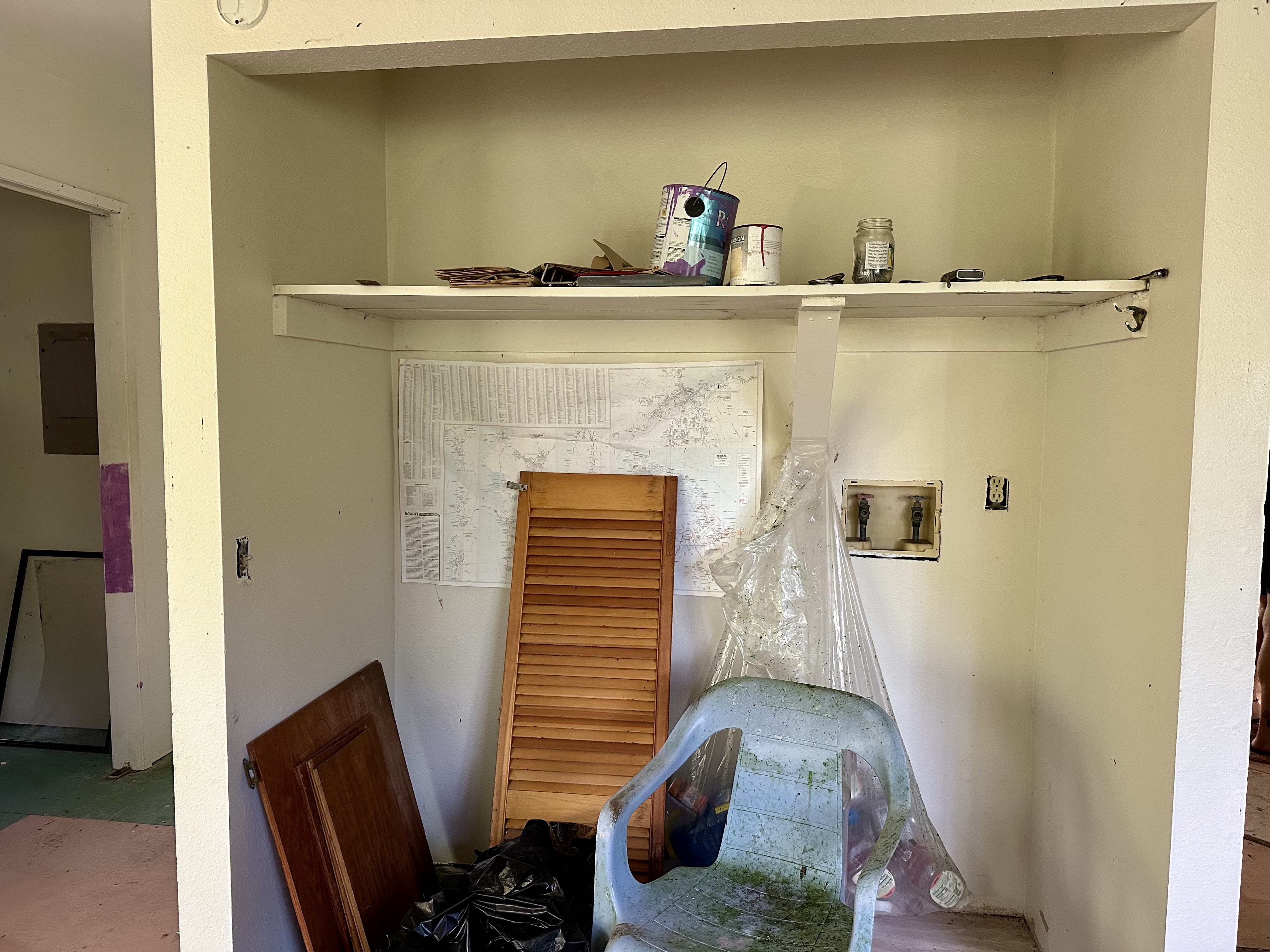 15-1105 Ama U Road Keaau, HI 96749 - Photo 10 of 29 a view of utility room