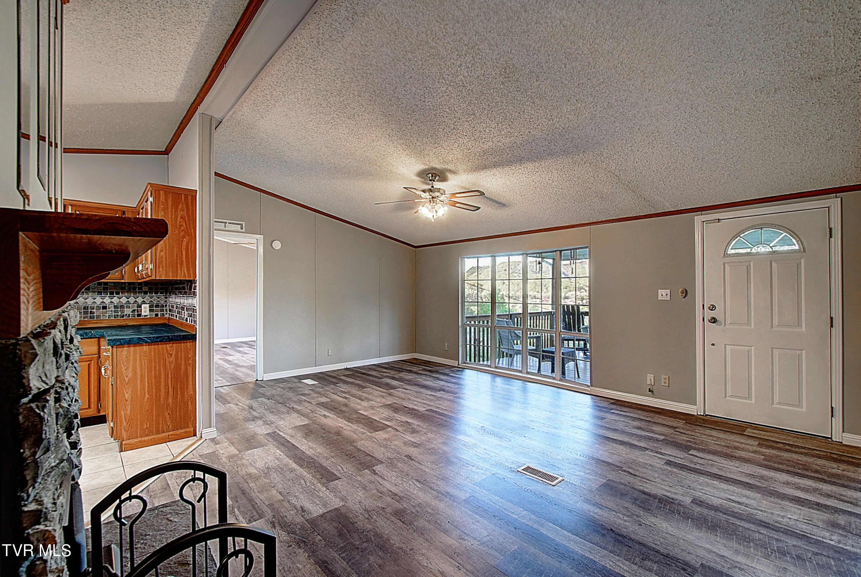 115 Campbell Rash Road Elizabethton, TN 37643 - Photo 12 of 39 DSC_0139And8more