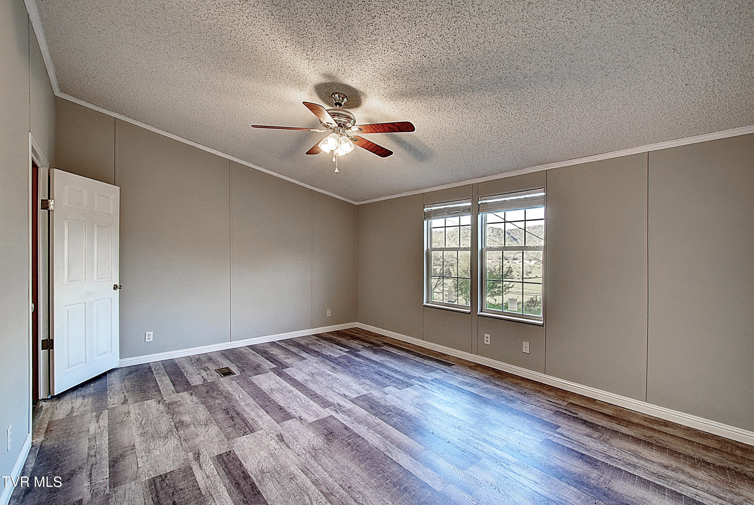 115 Campbell Rash Road Elizabethton, TN 37643 - Photo 25 of 39 DSC_0382And8more