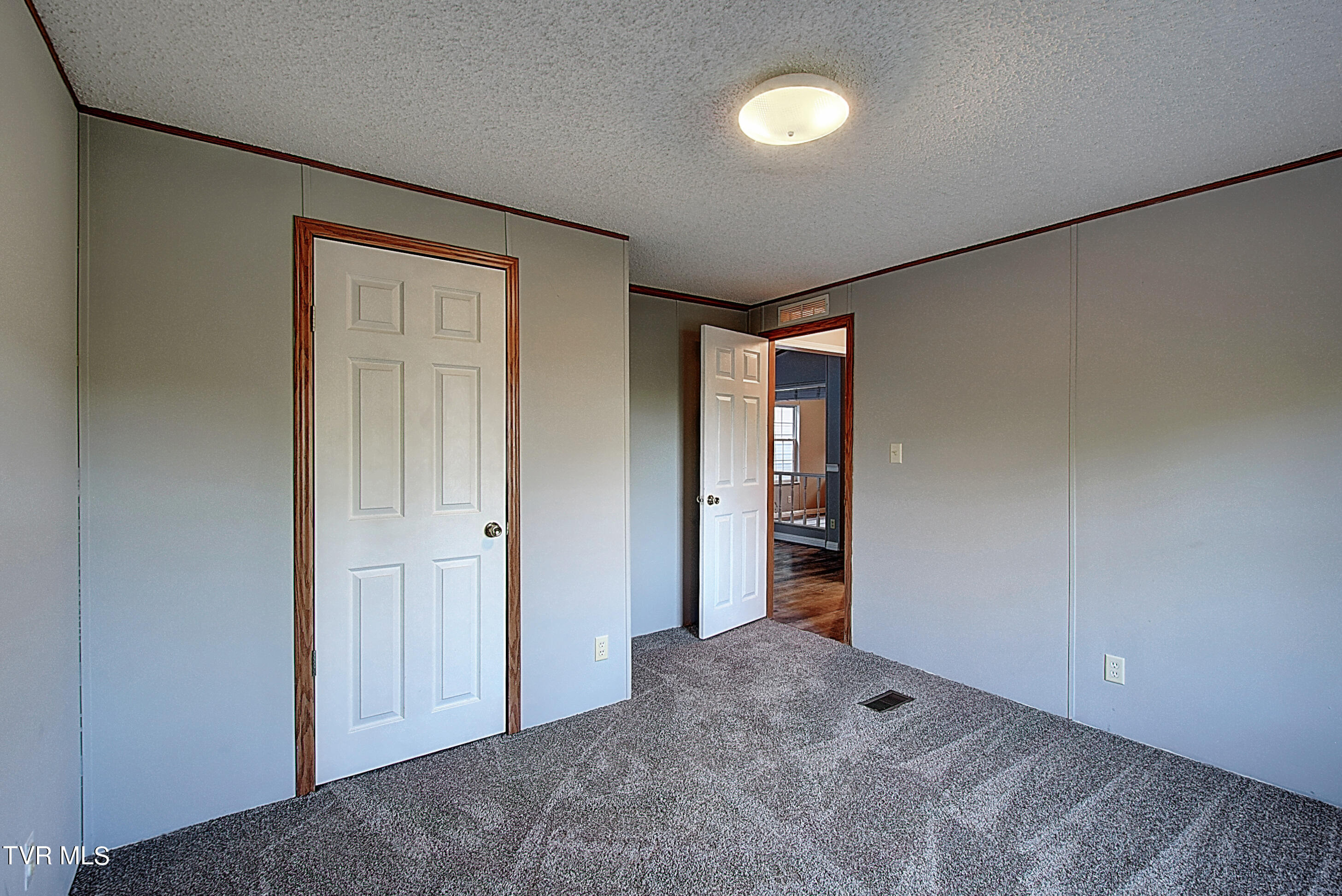 115 Campbell Rash Road Elizabethton, TN 37643 - Photo 34 of 39 DSC_0547And8more