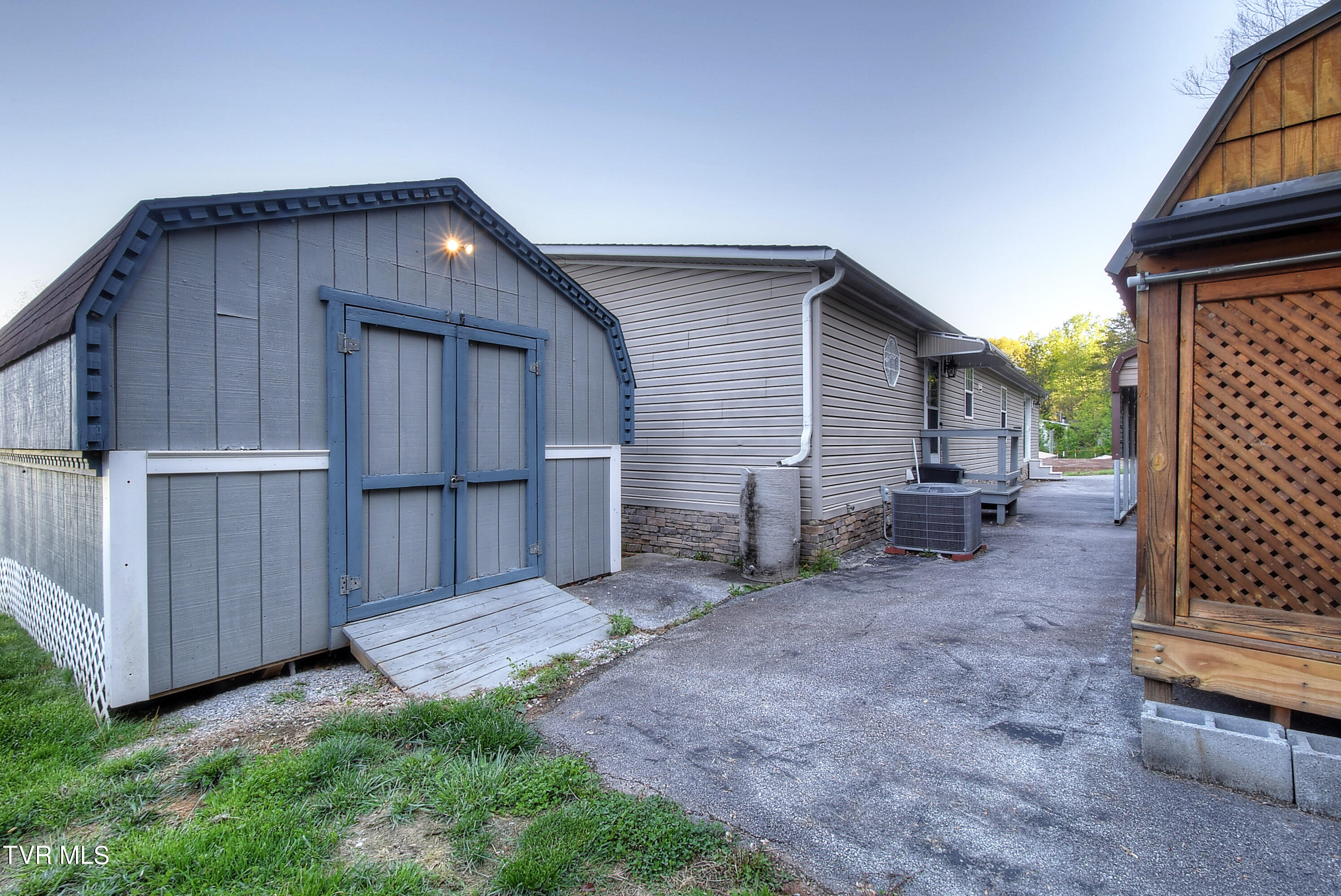 115 Campbell Rash Road Elizabethton, TN 37643 - Photo 37 of 39 DSC_0616_17_18_19_20_21