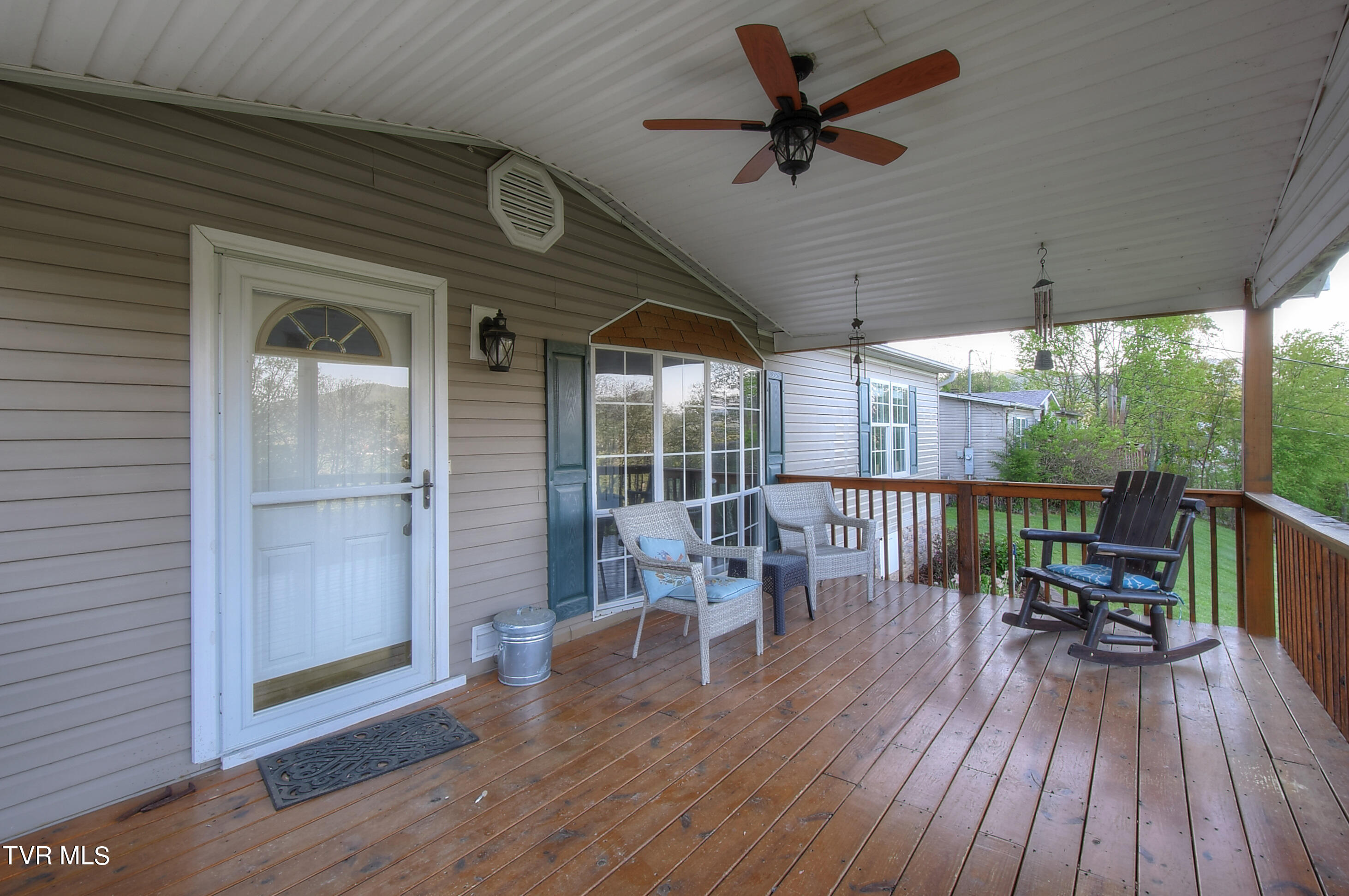 115 Campbell Rash Road Elizabethton, TN 37643 - Photo 6 of 39 DSC_0061_2_3_4_5_6