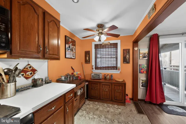 $230,000 | 704 Crescent Drive, Glenolden, PA 19036