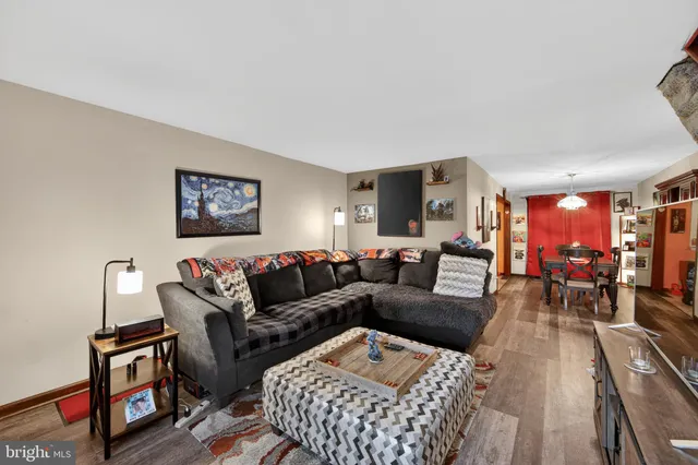 $230,000 | 704 Crescent Drive, Glenolden, PA 19036