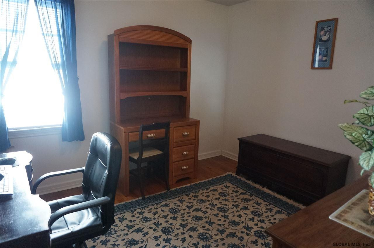 359 East Campbell Road Rotterdam, NY 12303 - Photo 10 of 22 Photo 10