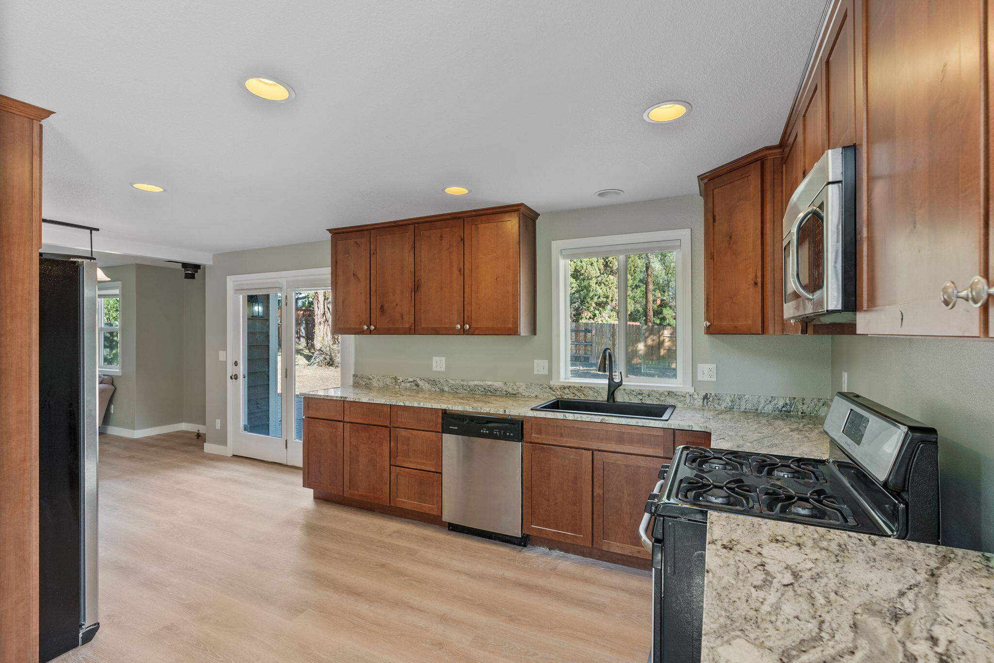20886 King David Avenue Bend, OR 97702 - Photo 13 of 40