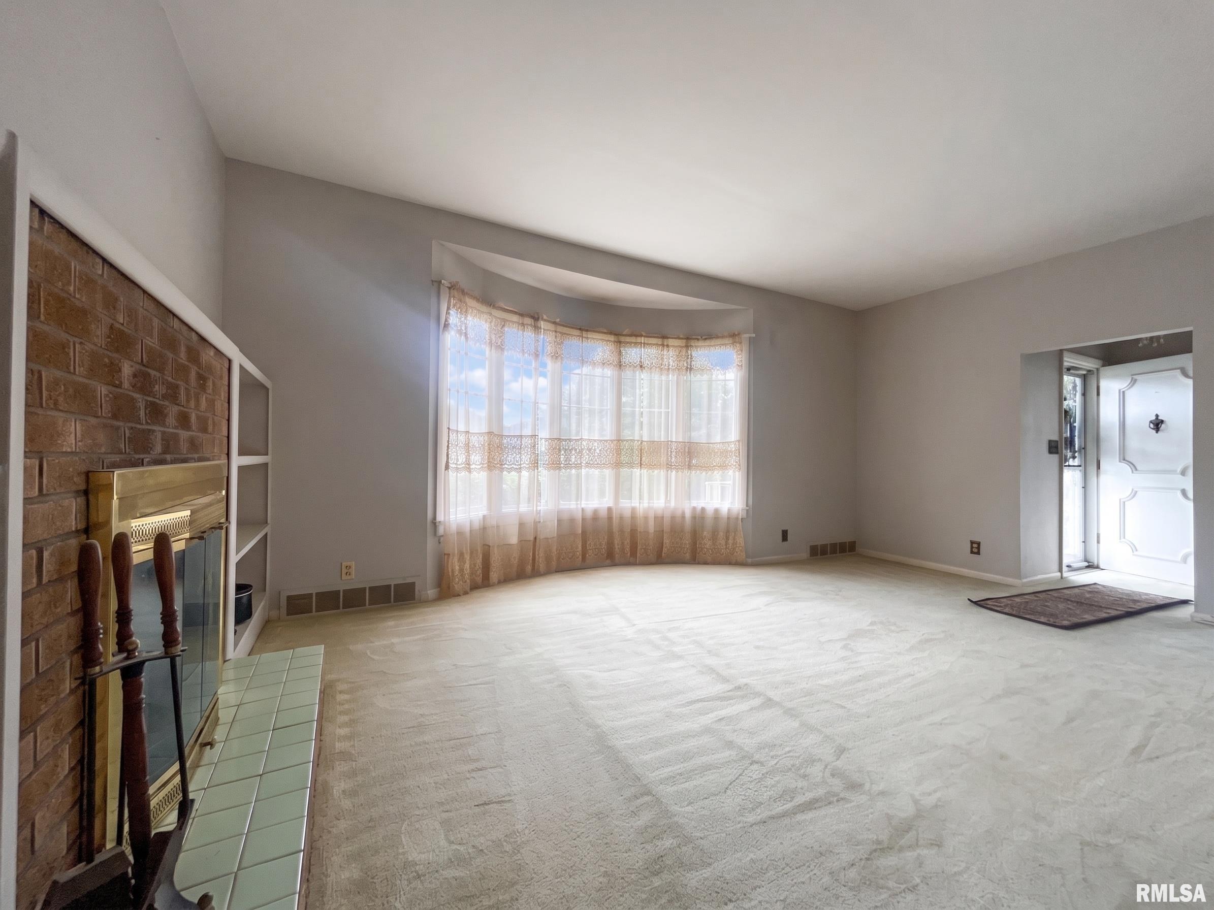1850 Laurel Street Hamilton, IL 62341 - Photo 2 of 29 Gallery Image 2
