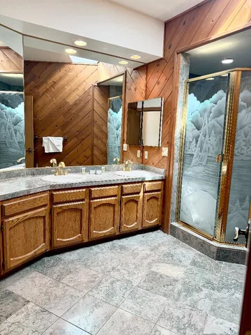 $2,998,000 | 569 Lucerne Way, South Lake Tahoe, CA 96150