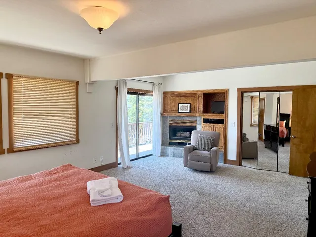 $2,998,000 | 569 Lucerne Way, South Lake Tahoe, CA 96150