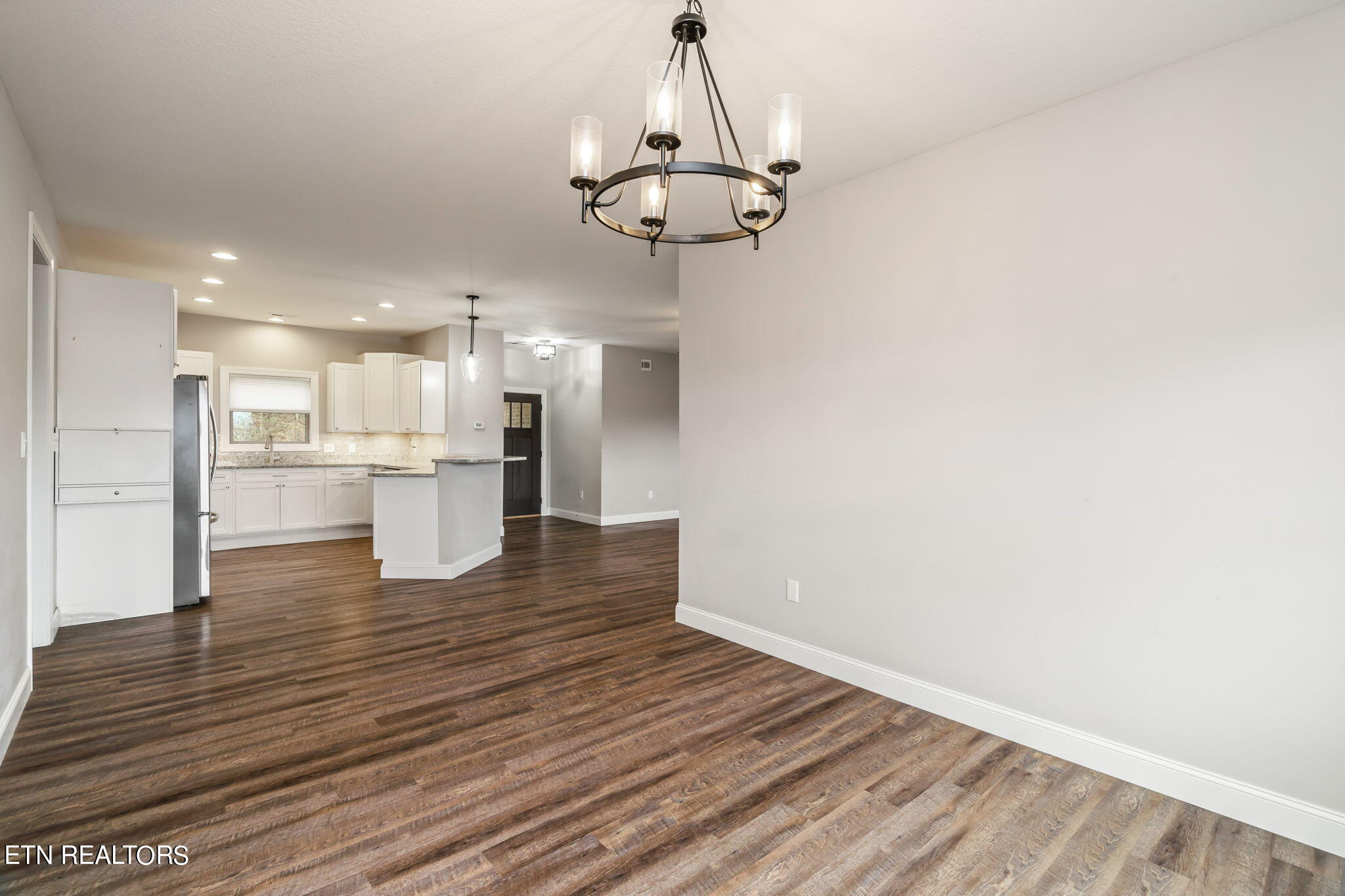 110 Carly Ridge Way Clinton, TN 37716 - Photo 17 of 51 21-web-or-mls-110 Carly Ridge Way-21