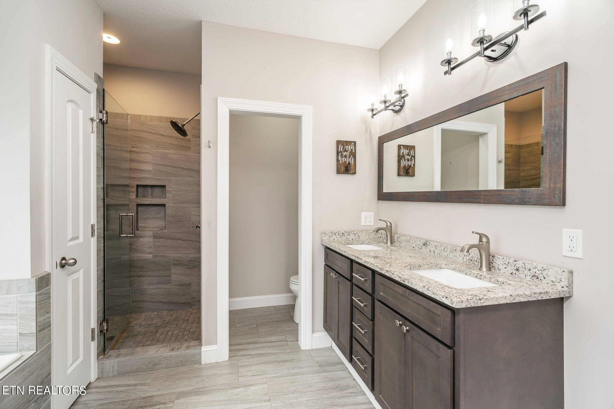 110 Carly Ridge Way Clinton, TN 37716 - Photo 20 of 51 24-web-or-mls-110 Carly Ridge Way-24