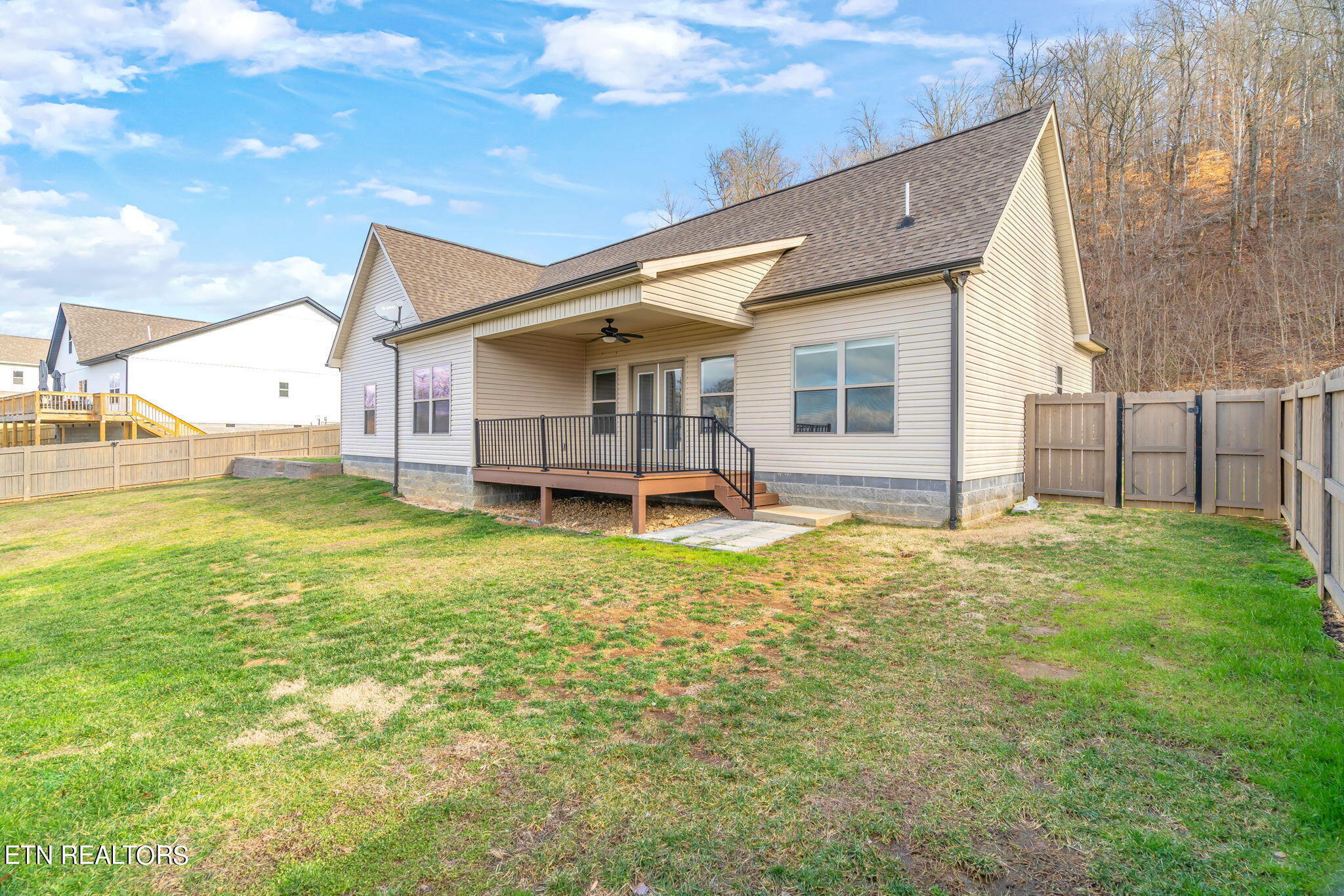 110 Carly Ridge Way Clinton, TN 37716 - Photo 36 of 51 40-web-or-mls-110 Carly Ridge Way-40