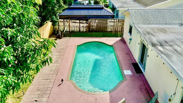 $635,000 | 22710 Family Circle, Boca Raton, FL 33428