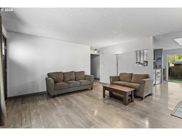 $399,000 | 19726 Southwest Oak Street, Beaverton, OR 97078