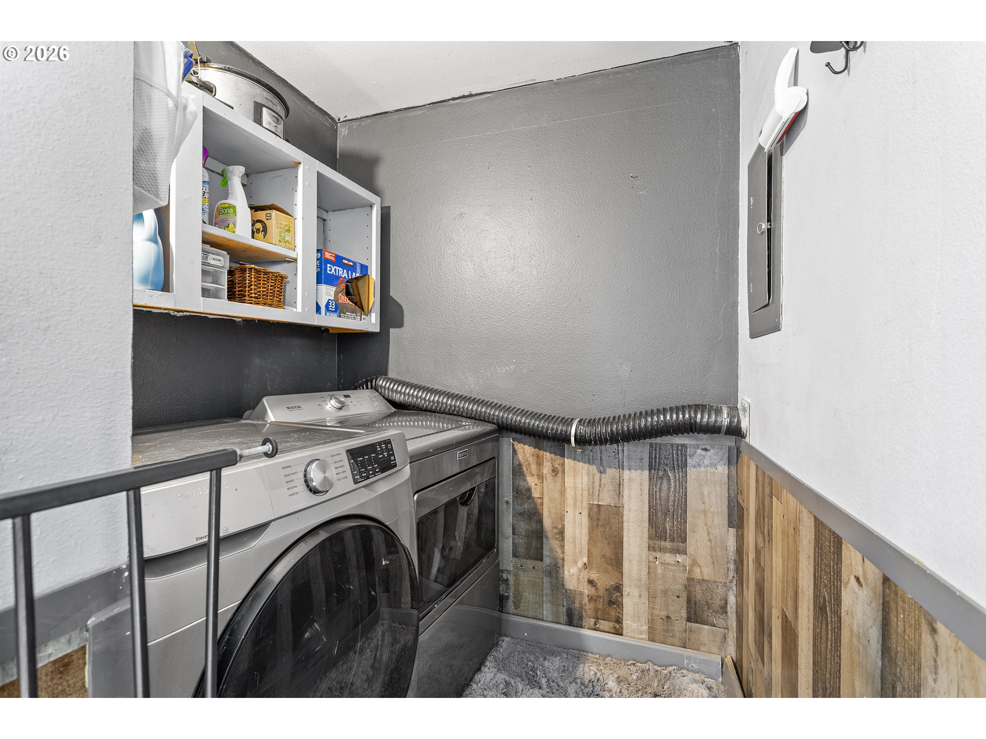 19726 Southwest Oak Street Beaverton, OR 97078 - Photo 19 of 43 Laundry