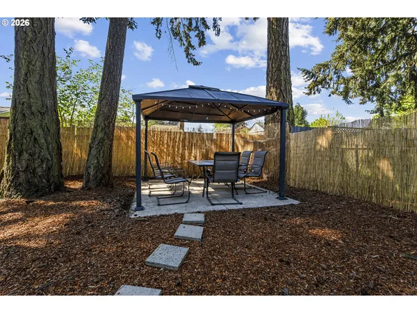 $399,000 | 19726 Southwest Oak Street, Beaverton, OR 97078