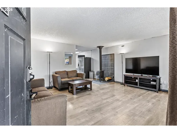 $399,000 | 19726 Southwest Oak Street, Beaverton, OR 97078