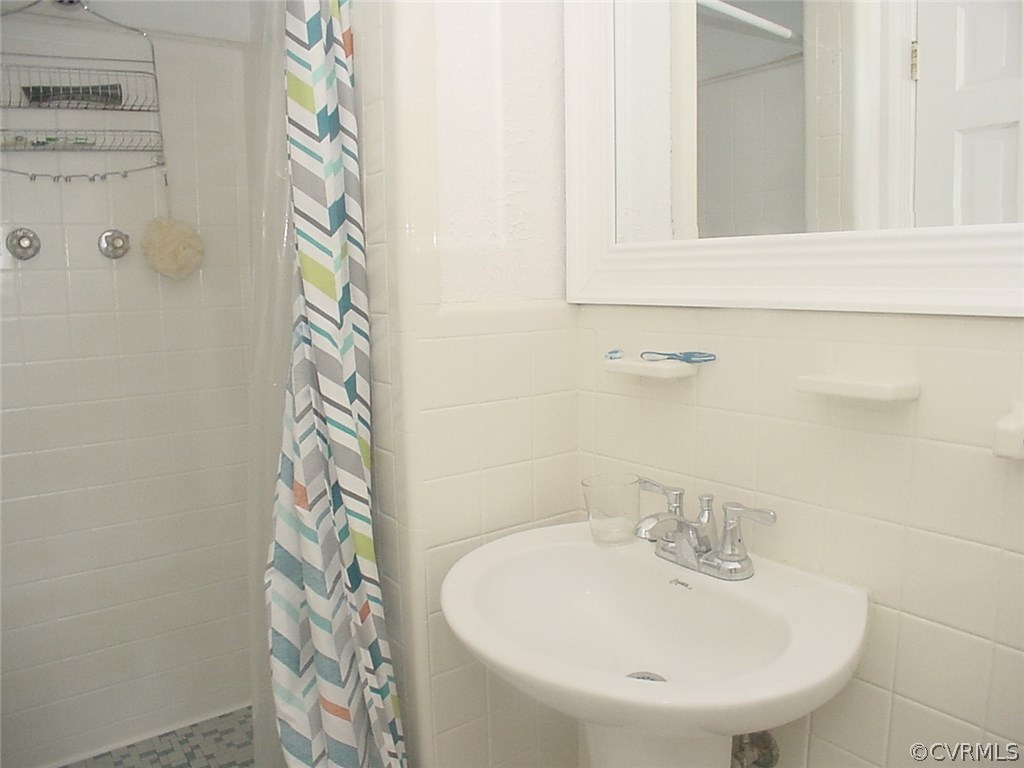 8355 Candigan Circle North Chesterfield, VA 23235 - Photo 13 of 23 Gallery Image 13