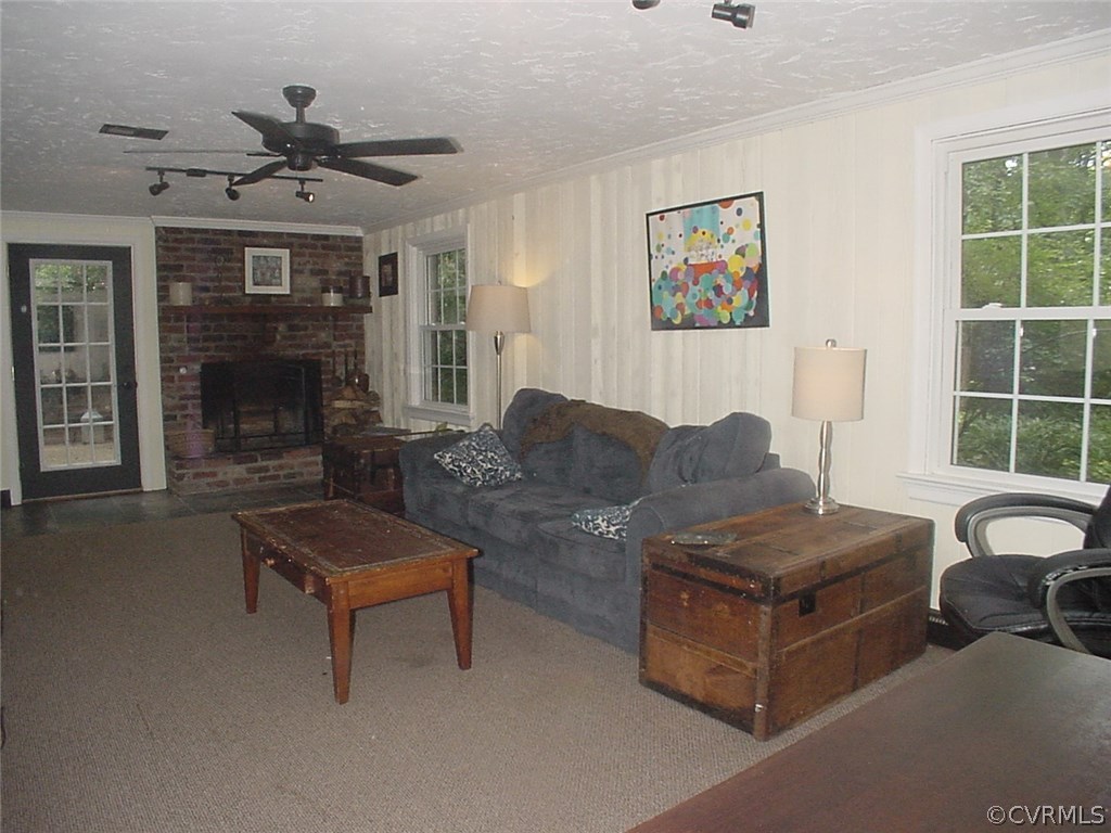 8355 Candigan Circle North Chesterfield, VA 23235 - Photo 7 of 23 Gallery Image 7
