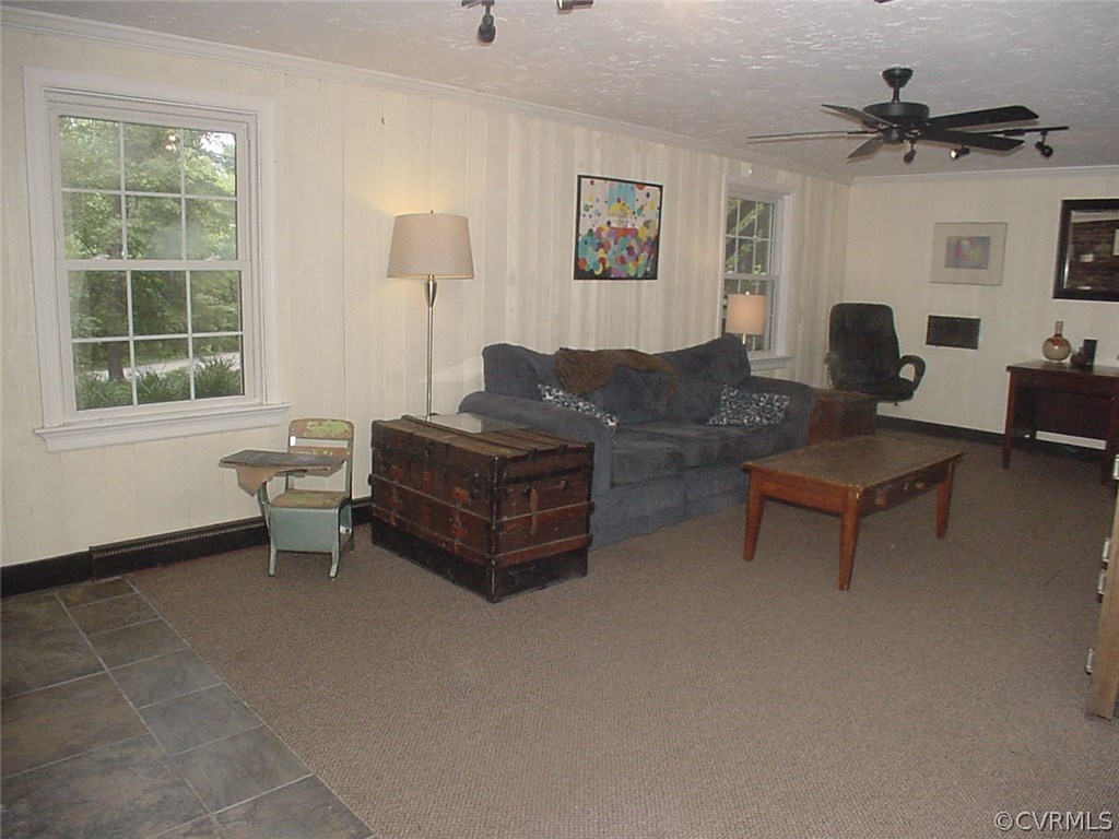 8355 Candigan Circle North Chesterfield, VA 23235 - Photo 8 of 23 Gallery Image 8