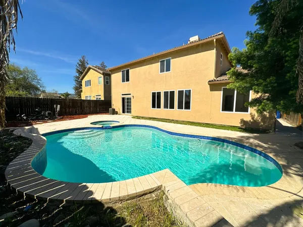 $634,900 | 1444 Mendocino Creek Drive, Patterson, CA 95363