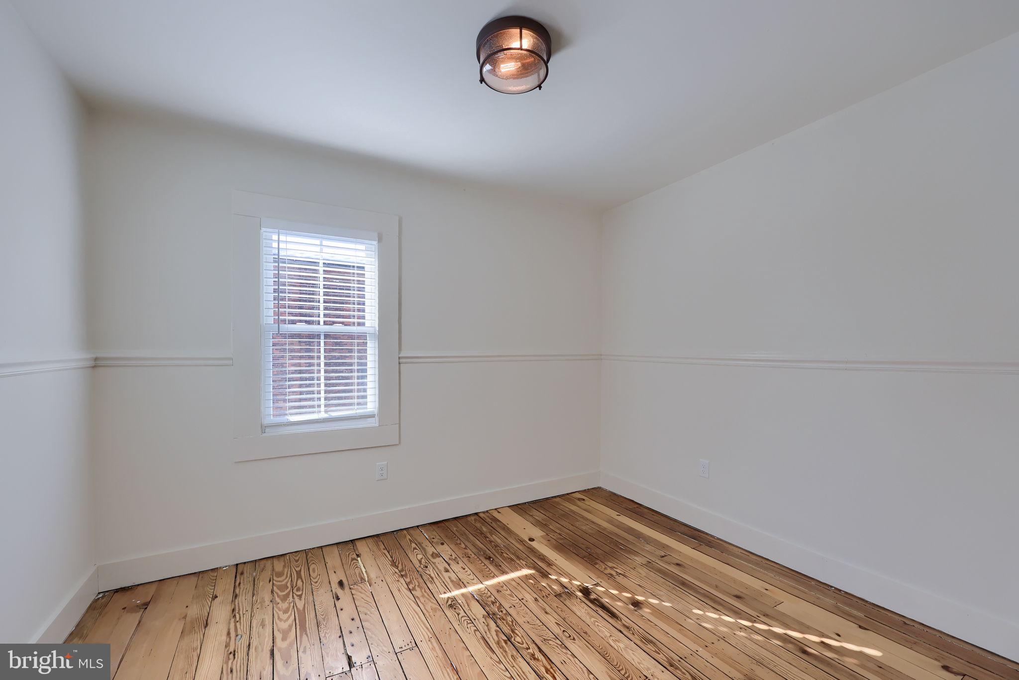 134 South 2nd Street Columbia, PA 17512 - Photo 31 of 47 a view of empty room with window