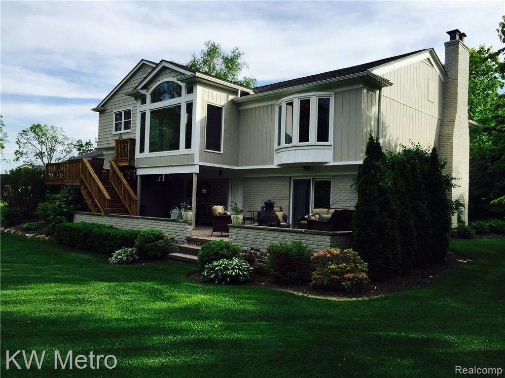 4125 Nearbrook-Rear.jpg