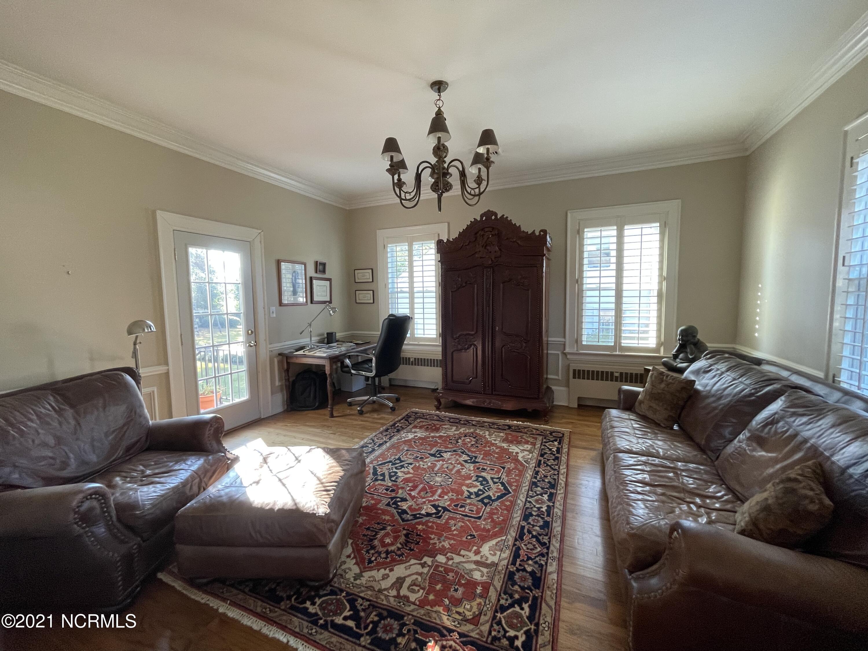 909 W Road Kinston, NC 28501 - Photo 20 of 43 Den