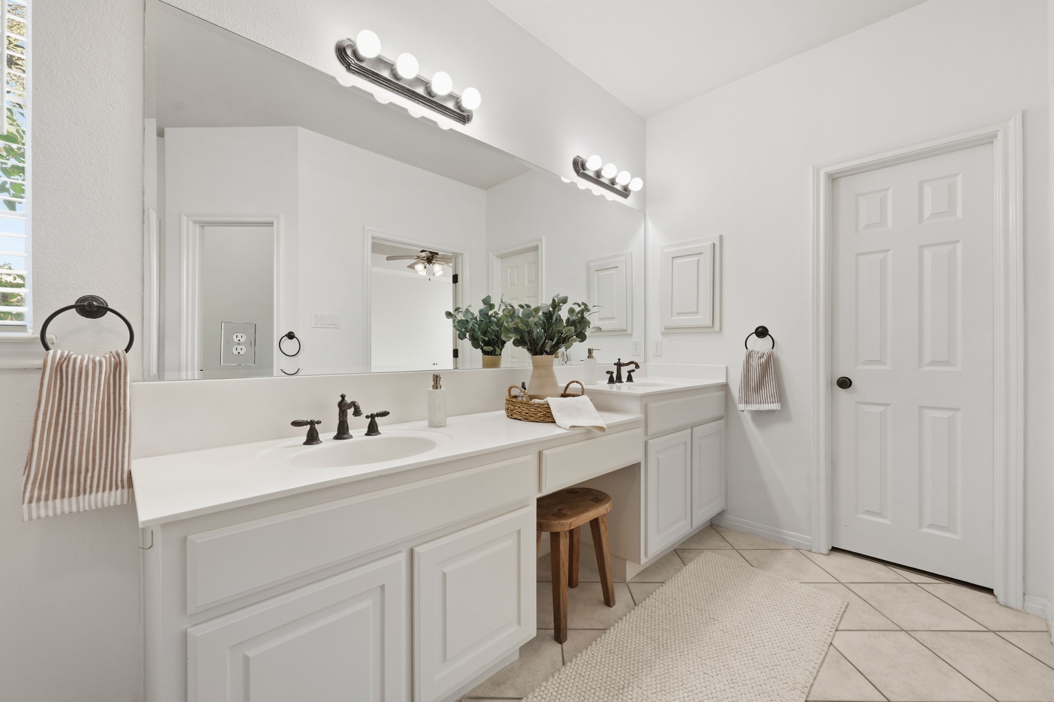 910 Vanguard Street Austin, TX 78734 - Photo 20 of 40 primary bath