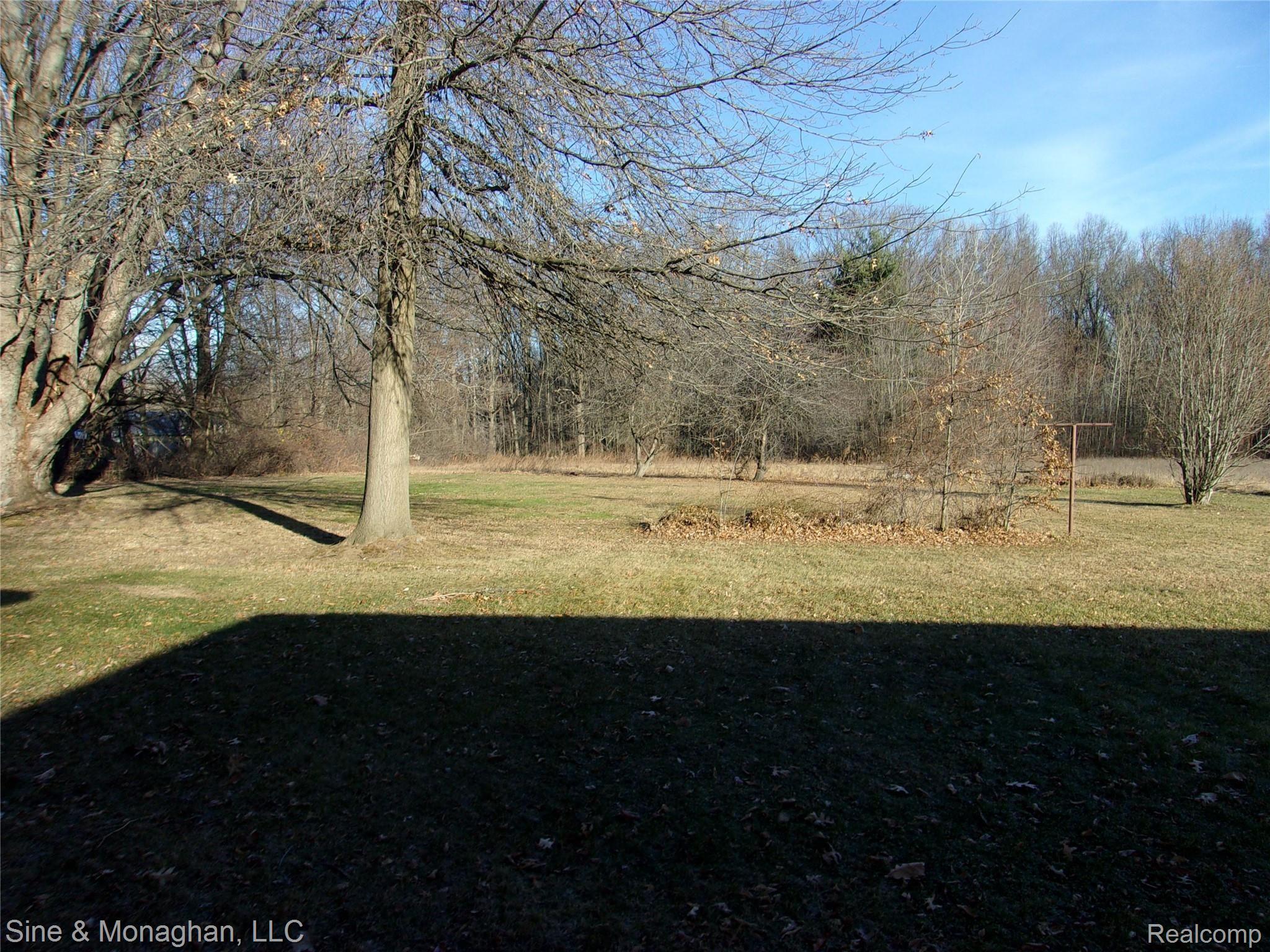 6020 Shea Road Marine City, MI 48039 - Photo 4 of 36 100_0620.JPG