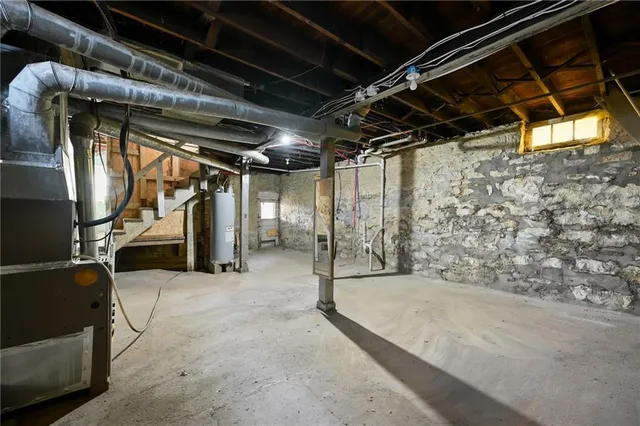 $229,000 | 2624 Jarboe Street, Kansas City, MO 64108