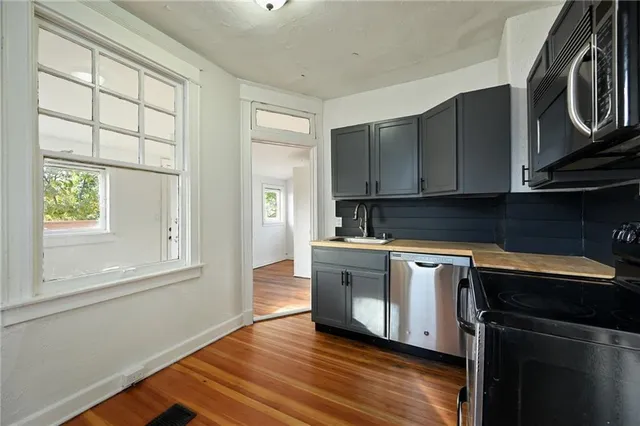 $229,000 | 2624 Jarboe Street, Kansas City, MO 64108