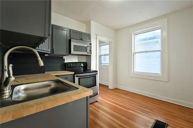 $229,000 | 2624 Jarboe Street, Kansas City, MO 64108