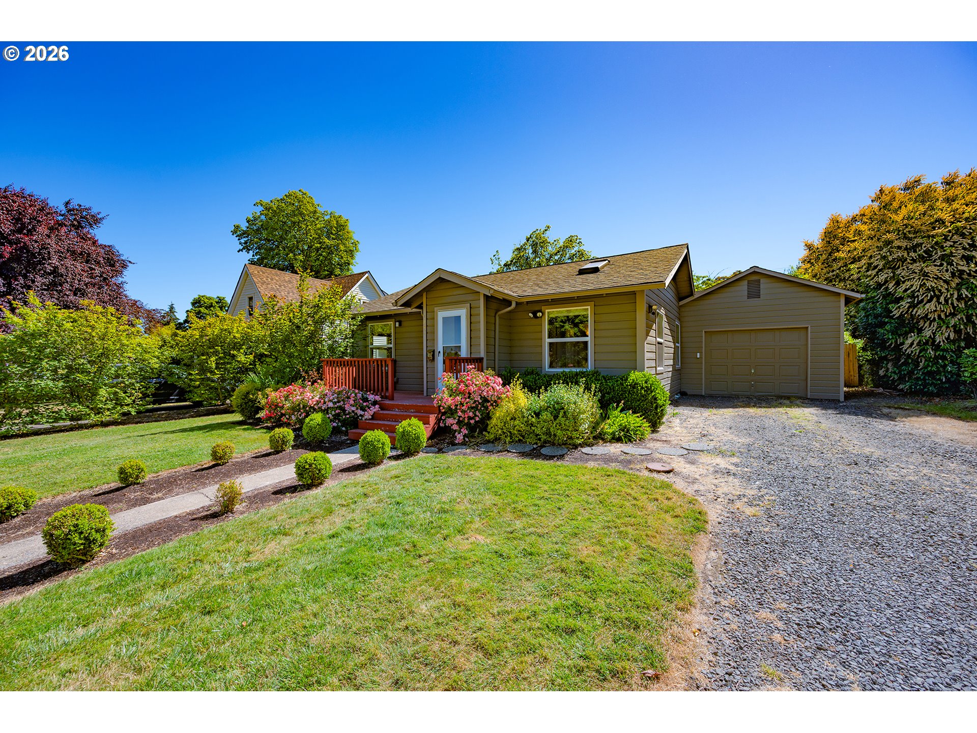1843 Moss Street Eugene, OR 97403 - Photo 1 of 39
