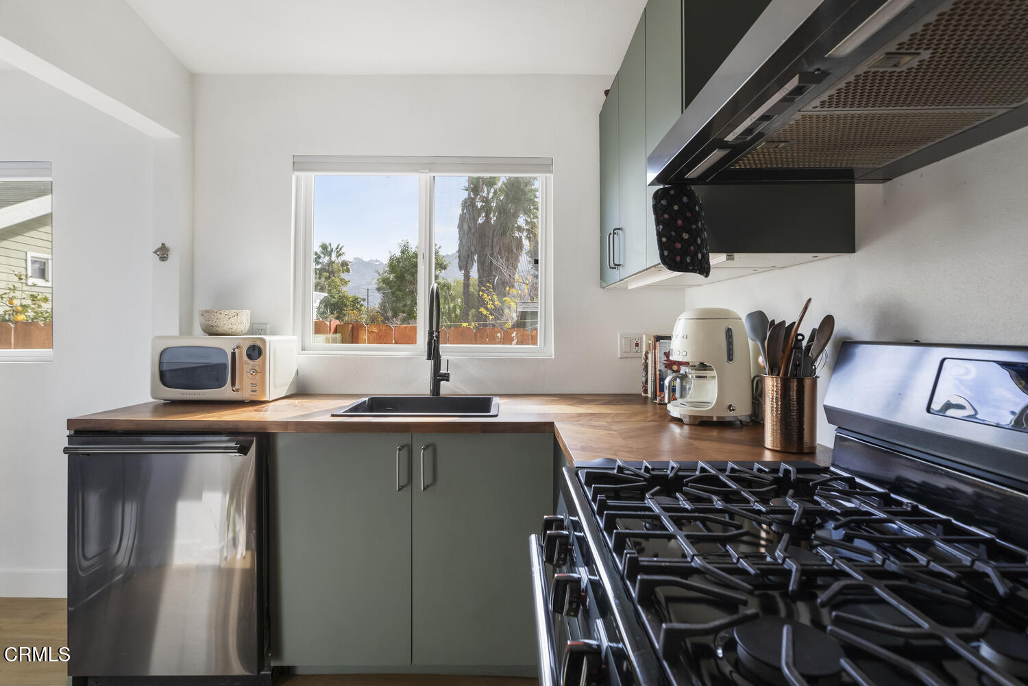 5620 Media Drive Los Angeles, CA 90042 - Photo 11 of 33 Kitchen 3