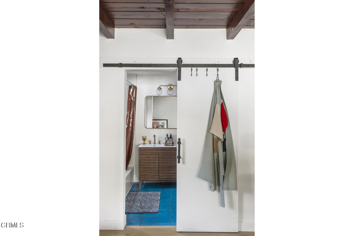 5620 Media Drive Los Angeles, CA 90042 - Photo 18 of 33 Master Bath